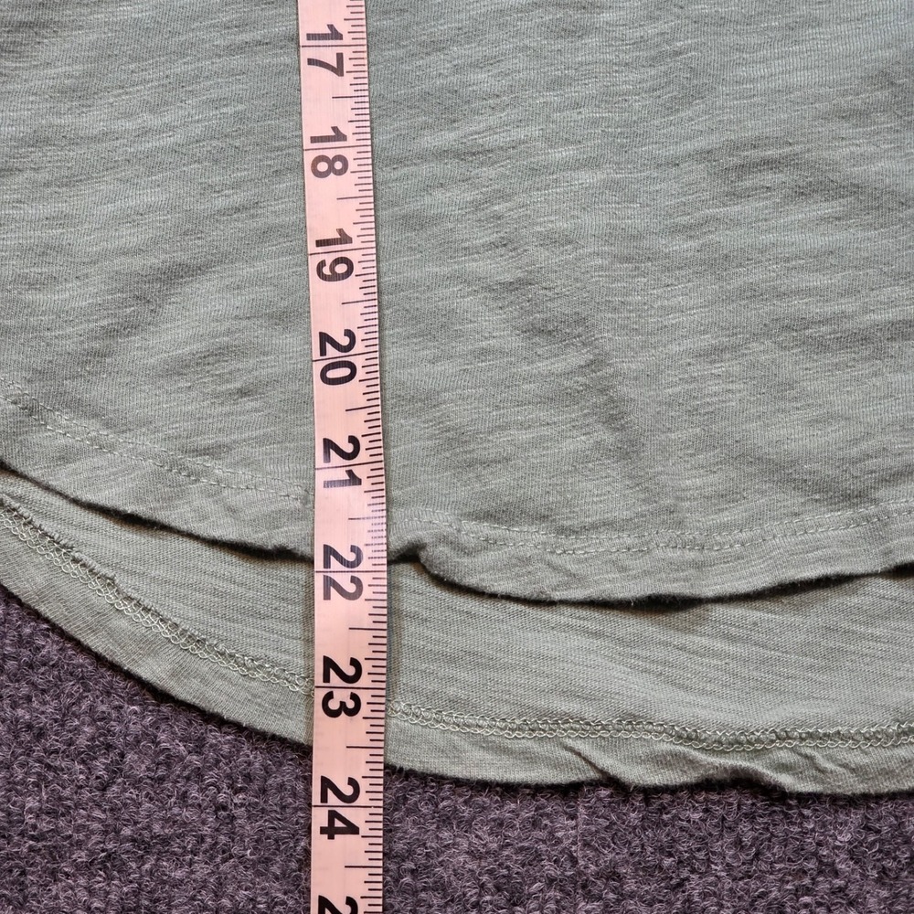 Oak & Trellis Womens M Sage Green Slub Knit Ruched Puff 3/4 Sleeve Crew Neck Top - Picture 3 of 12